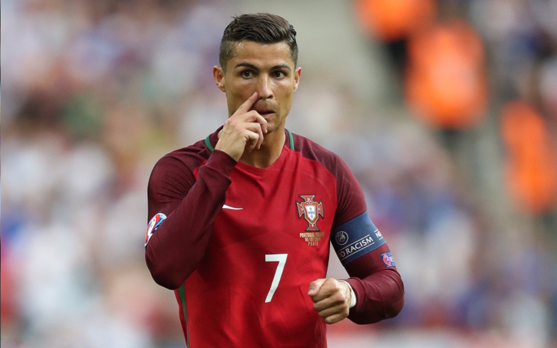 跨行业合作推动足球运动员健康管理体系不断完善,足球运动员跨界